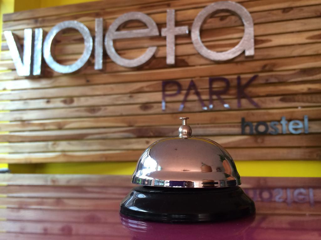 בוגוטה Violeta Park Hostel מראה חיצוני תמונה