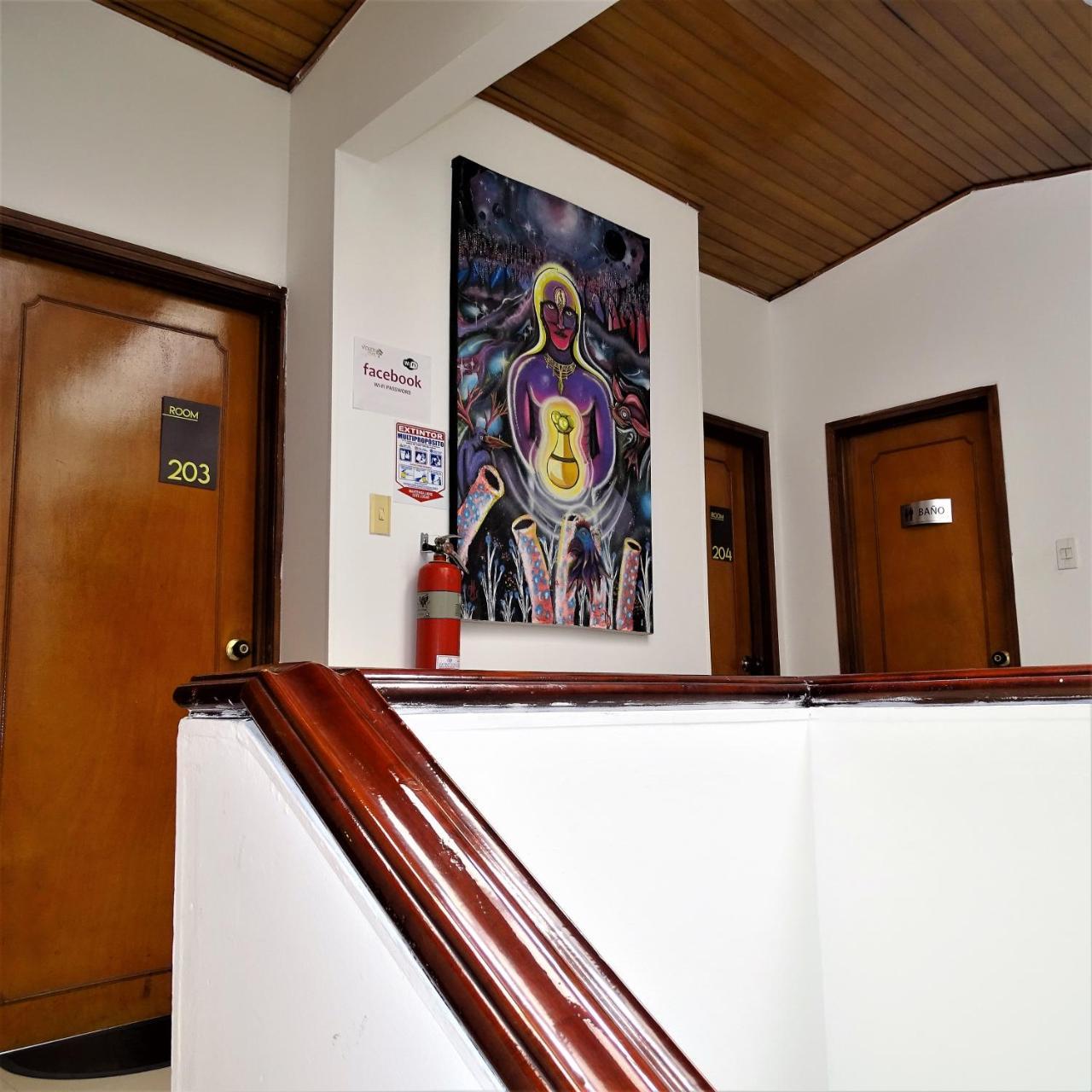 בוגוטה Violeta Park Hostel מראה חיצוני תמונה