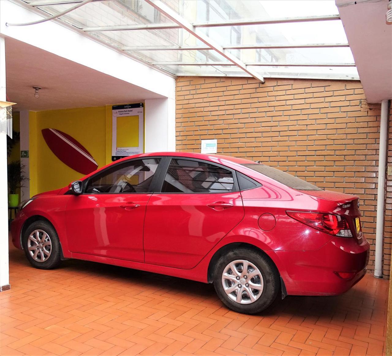 בוגוטה Violeta Park Hostel מראה חיצוני תמונה