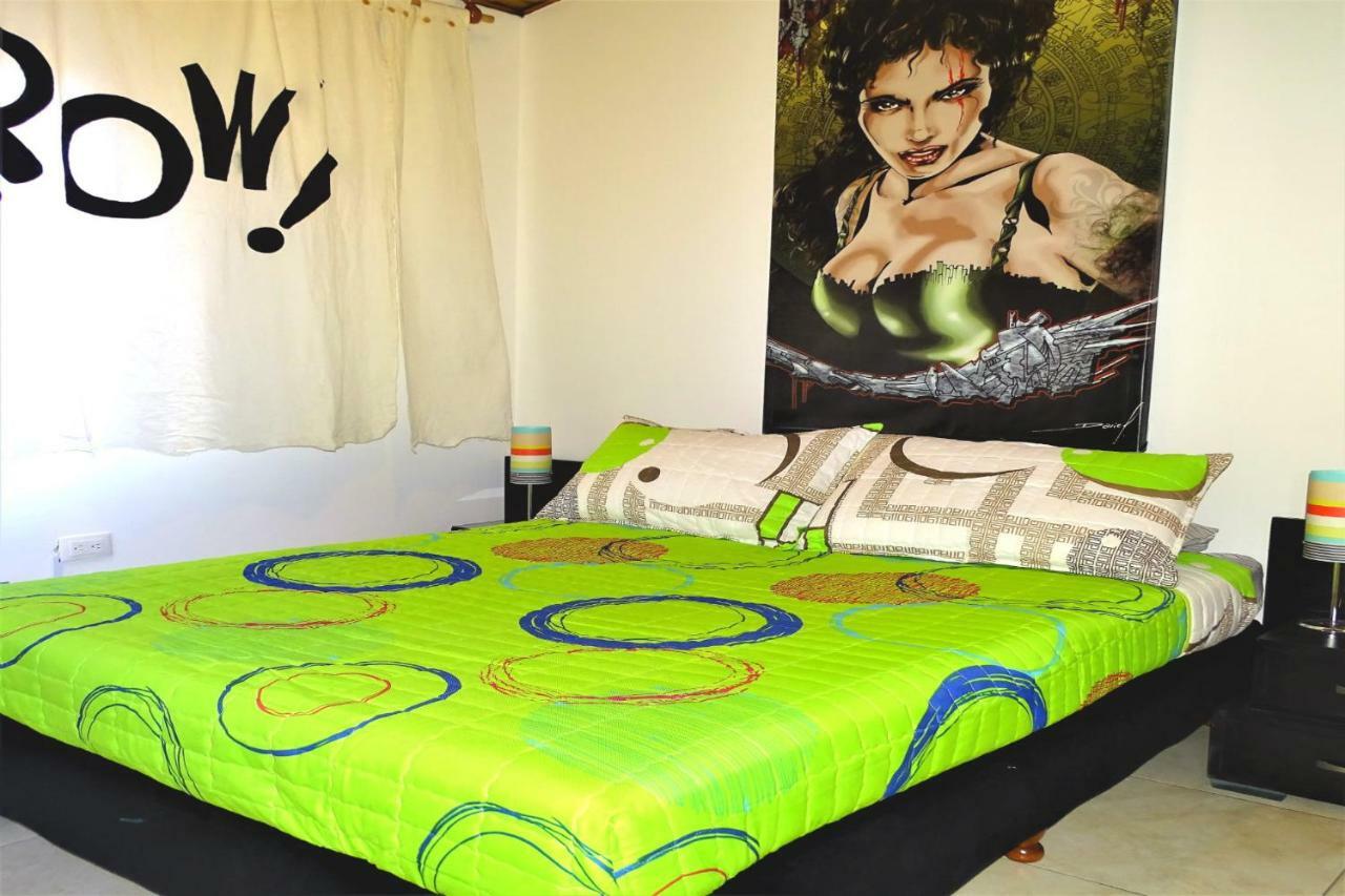 בוגוטה Violeta Park Hostel מראה חיצוני תמונה