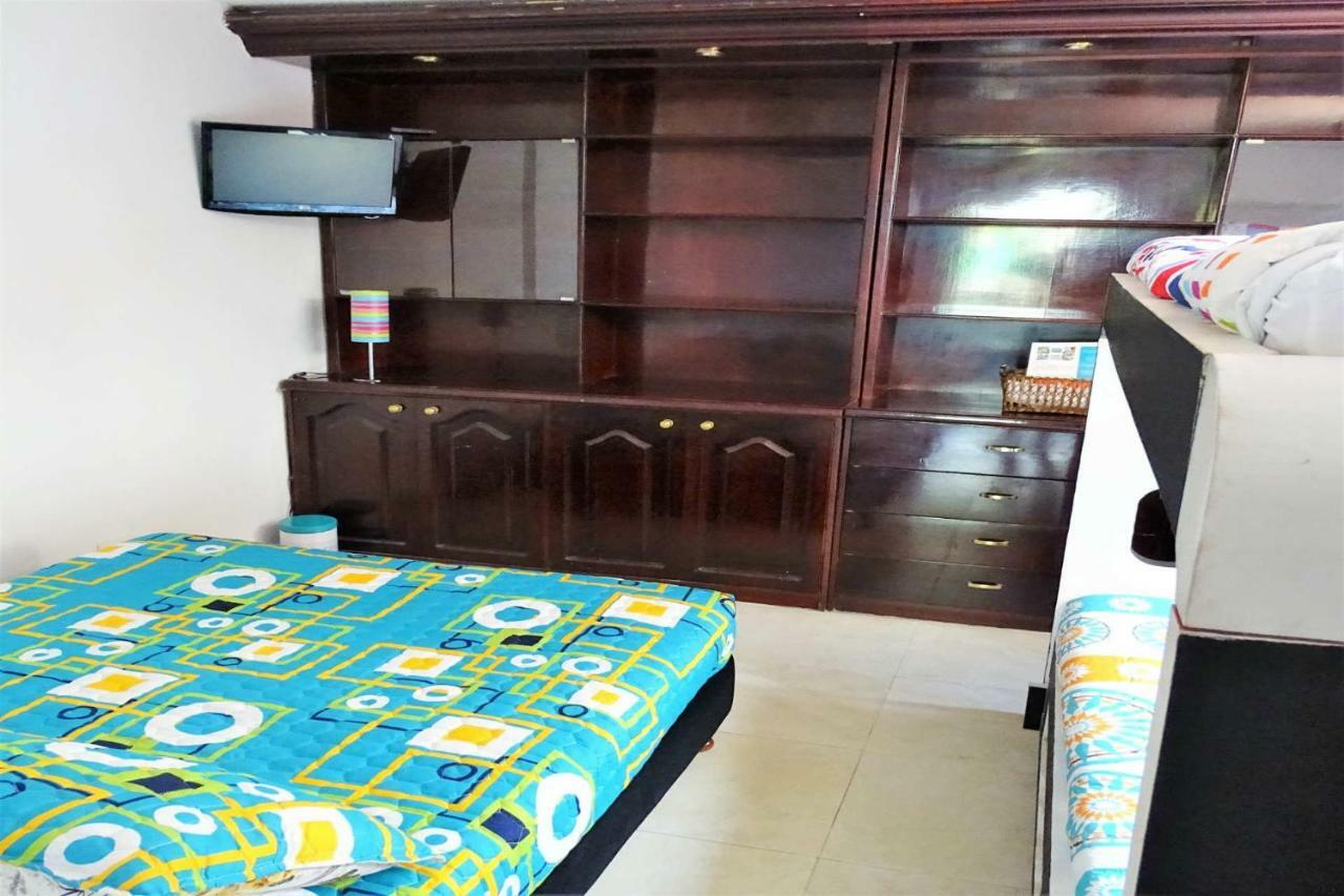 בוגוטה Violeta Park Hostel מראה חיצוני תמונה